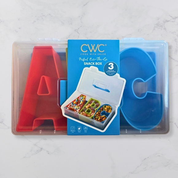 ☘️3/$15☘️ CWC - Colorful ABC Snack Box - Picture 2 of 6